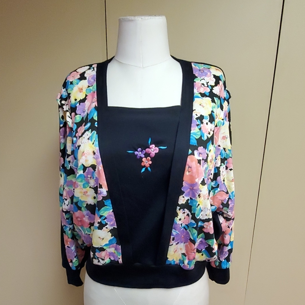 Vintage floral crop top pullover